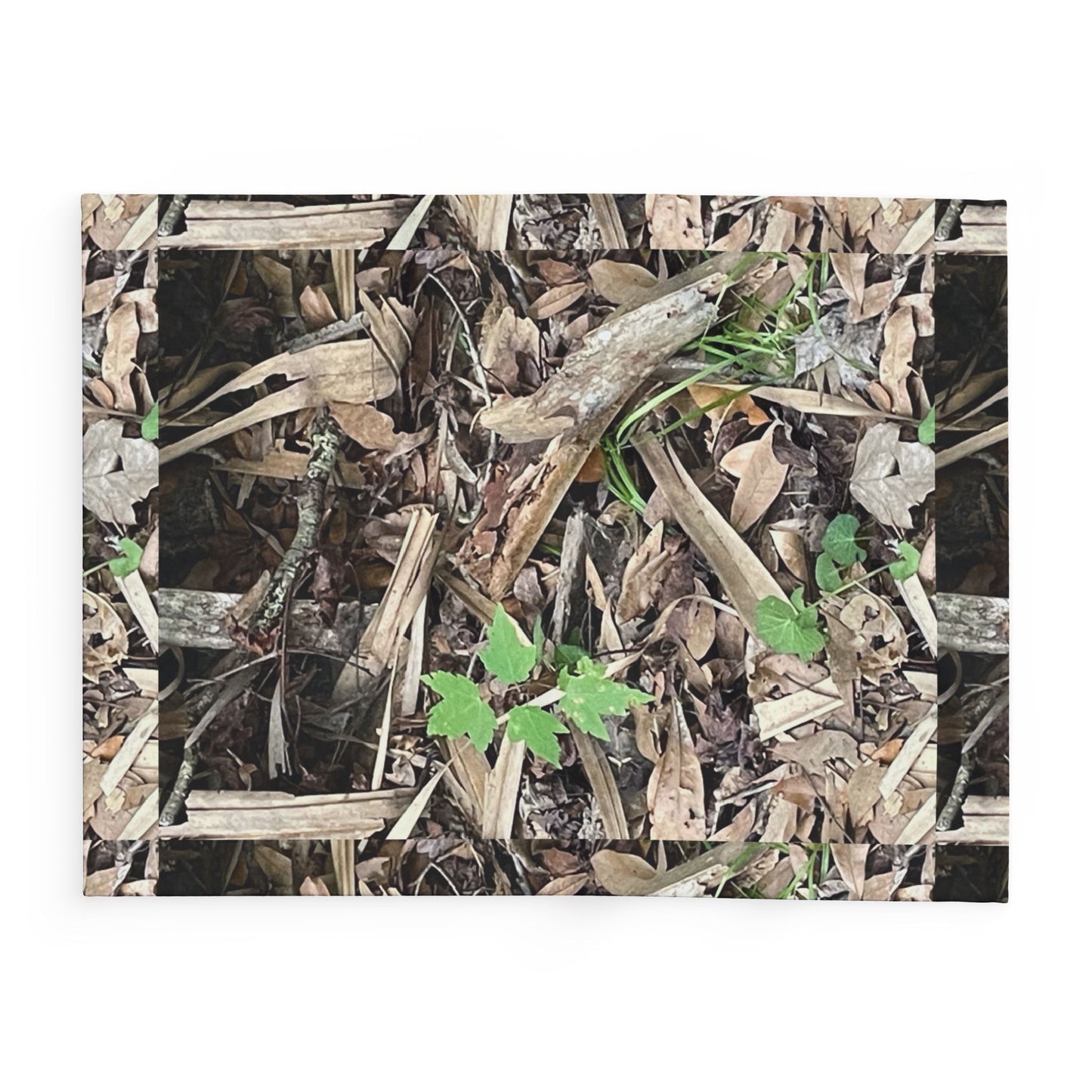 Camo Woodland Fleece Blanket — Outdoor Moss & Leaf Pattern Cozy Throw